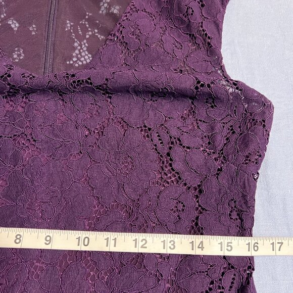 Lauren Ralph Lauren Women's Sheath Dress Lace Purple Size 10 Cap Sleeve V-Neck - Picture 8 of 11